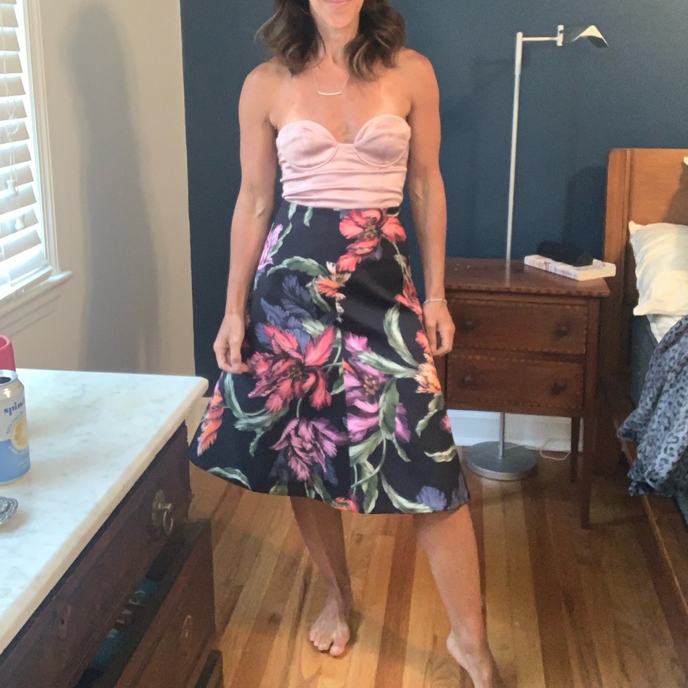 Cameo lAline flower high waisted skirt in XS